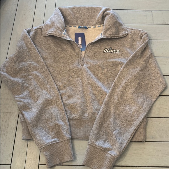 PRINCE | Women's Gray Grey cropped  Quarter-Zip Top hoodie sweatshirt Sz Medium - Picture 1 of 5